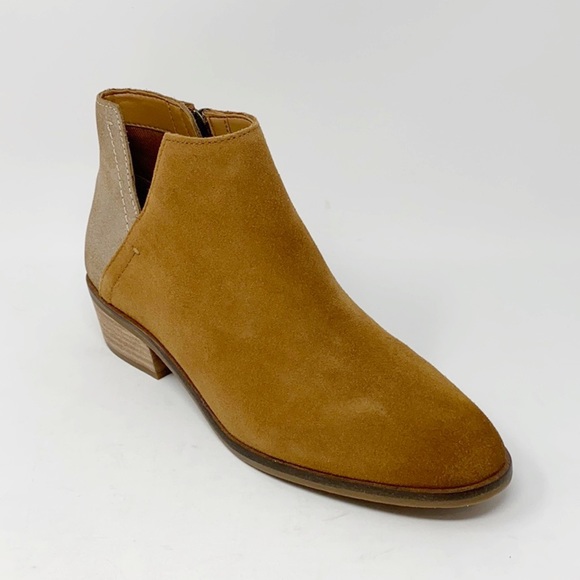 NWOT Frye and Company Caden Leather Booties - Picture 2 of 12